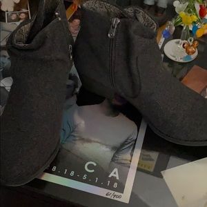 Grey bootie